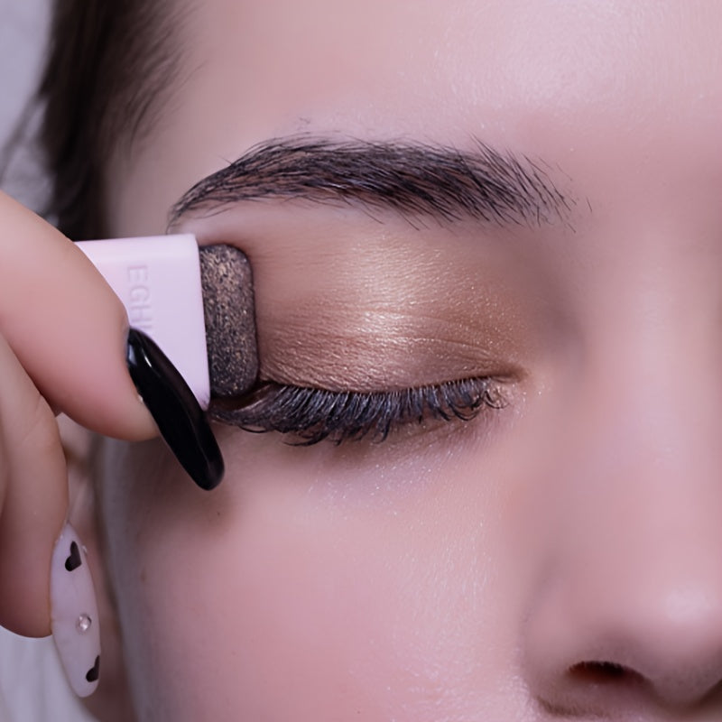 Dual-Tone Eyeshadow Palette One Stroke Application