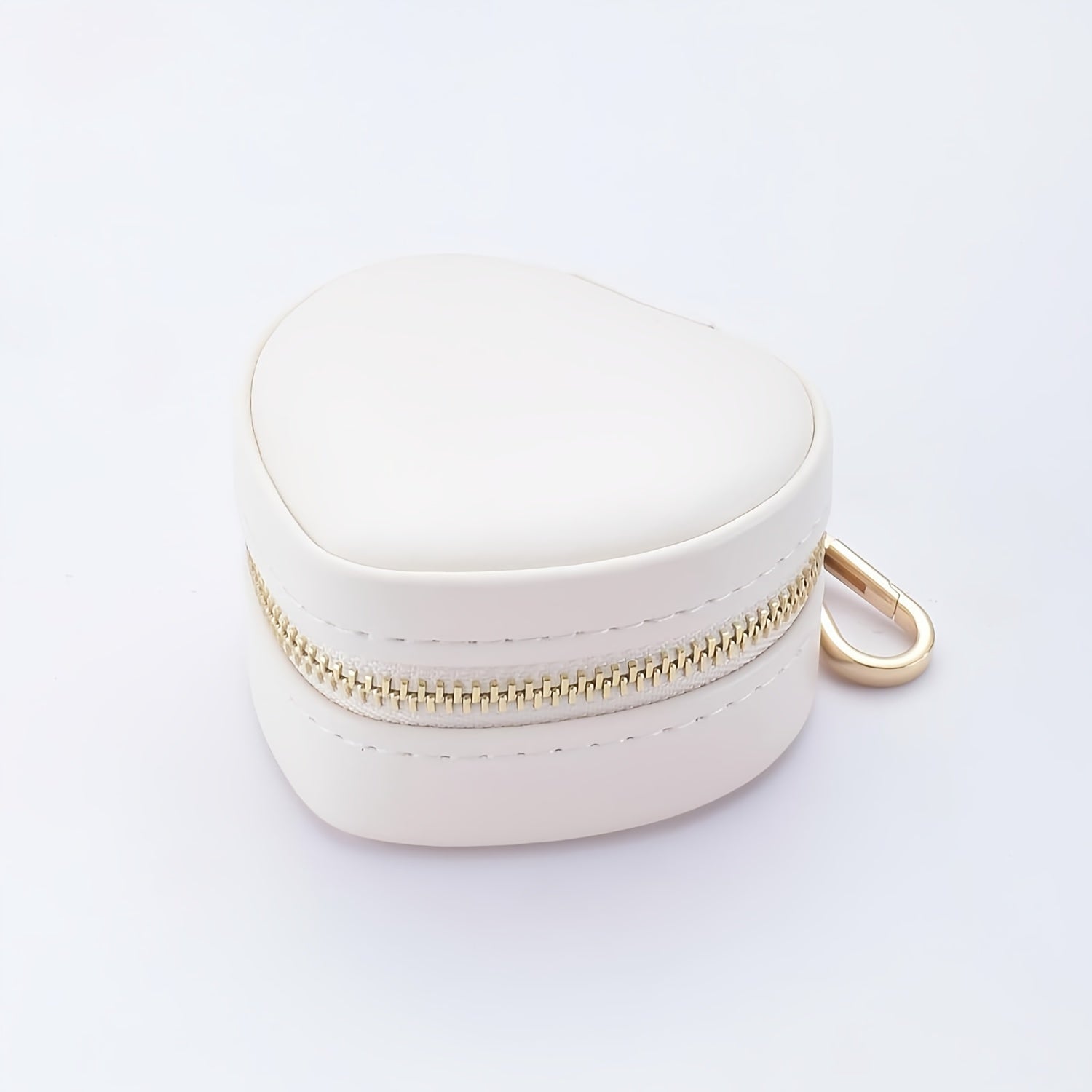 Heart‑Shaped Mini Jewellery Box Keychain – Luxury Portable PU Organizer for Rings & Earrings