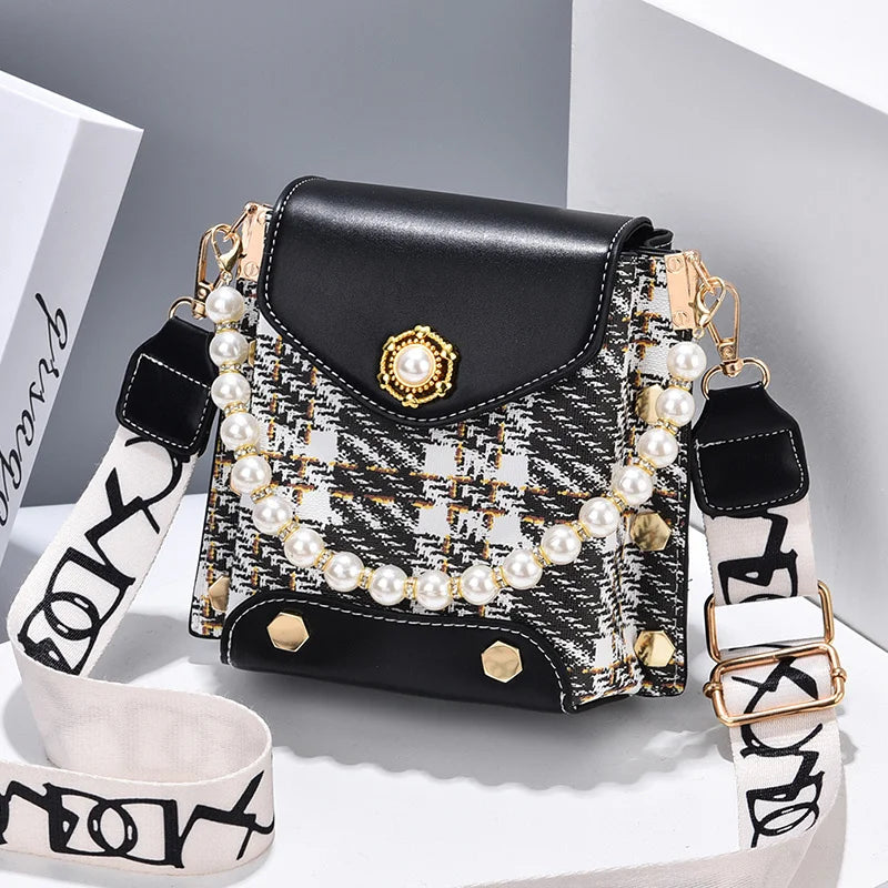 Checkered Mini Crossbody – Dual‑Purpose Phone Bag for Daily Essentials
