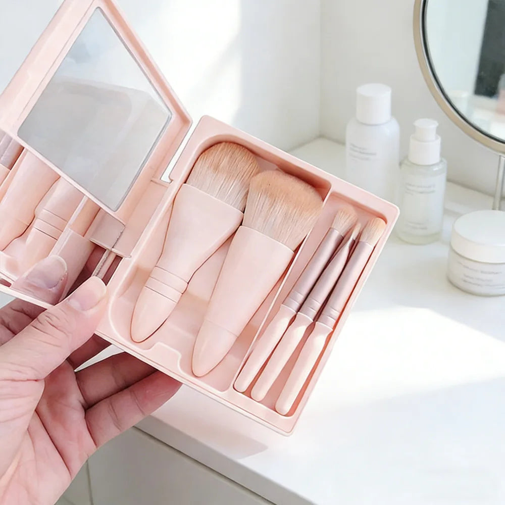 Mini Makeup Brush Set – 5-in-1 with Mirror Travel Kit