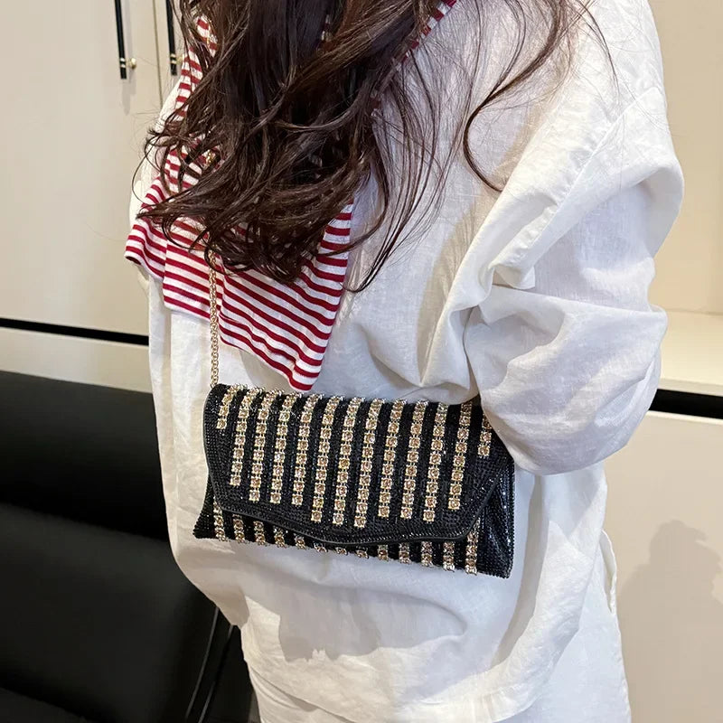 Diamond Shoulder Bag – Luxury Metallic Designer Crossbody for Parties & Glam Fashion