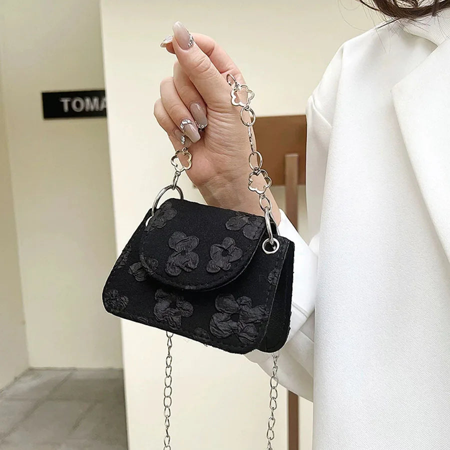 Trendy Retro Mini Handbag for Women – Simple Chain Red Envelope Crossbody Bag (Nylon, Flap Pocket)