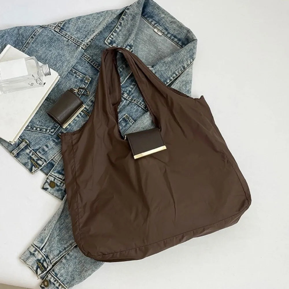 Reusable Mini Keychain Tote Bag – Foldable Eco-Friendly Shopping Bag with Lux Leather-Look (6 Colours)