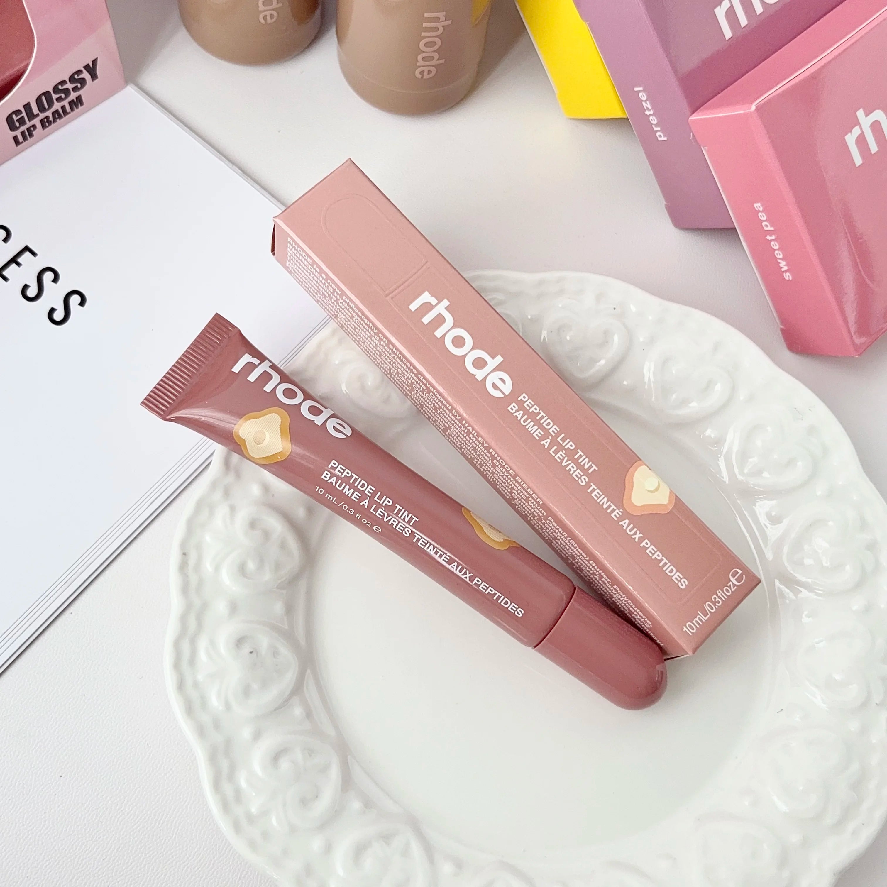 Limited Edition Lip Gloss with MagSafe Lip Holder – Phone Attachment for Quick Touch‑Ups