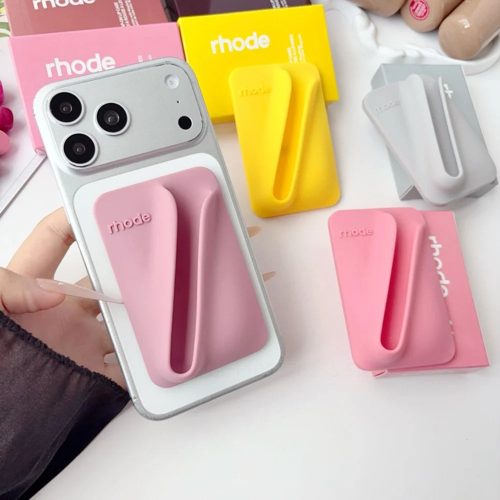 Limited Edition Lip Gloss with MagSafe Lip Holder – Phone Attachment for Quick Touch‑Ups