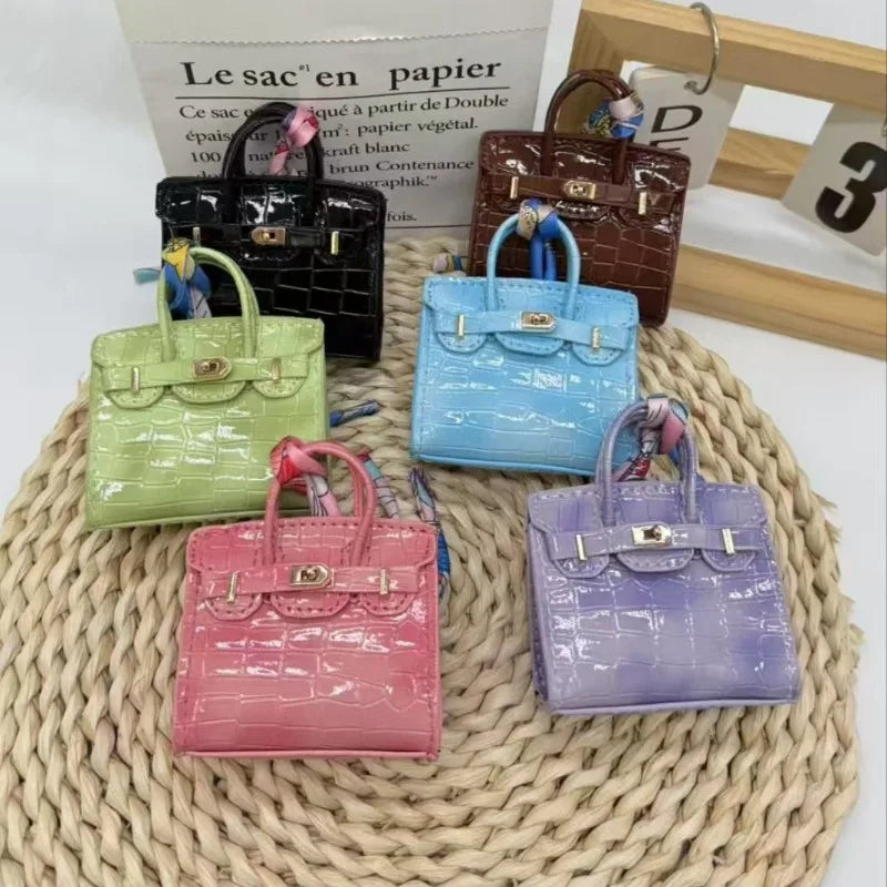 Mini Crocodile Pattern Earphone Case - Compact Travel Accessory Pouch