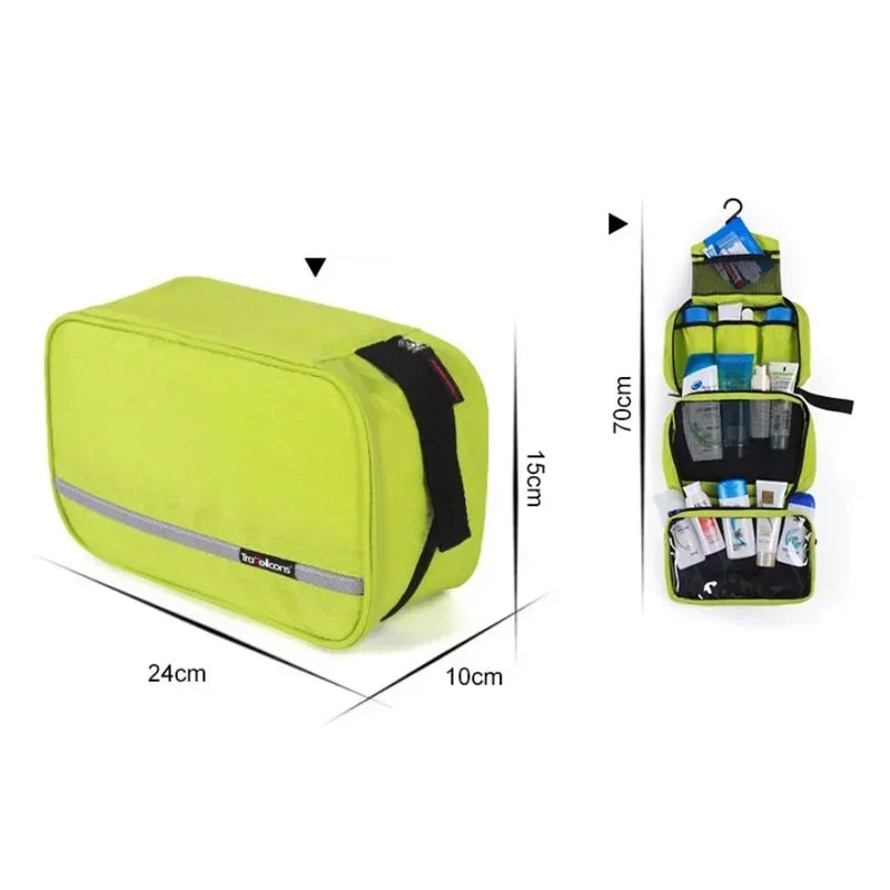 Size guide for the hanging toiletry bag: 24 x 15 x 10 cm closed and about 70 cm long when open