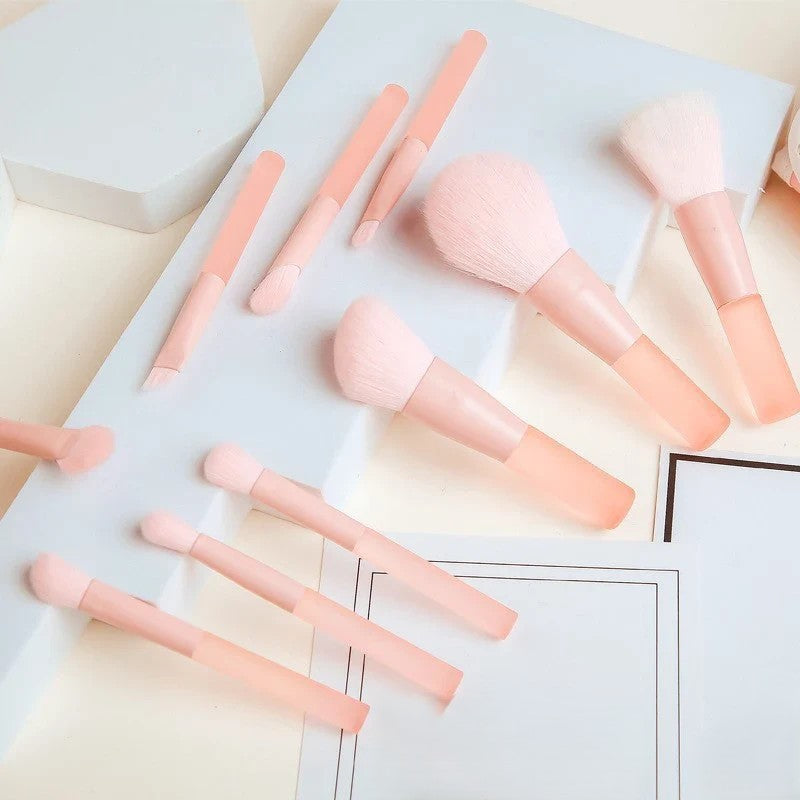 Light Pink Brush Set: 10-piece light pink mini makeup brush set with short handles and soft nylon bristles